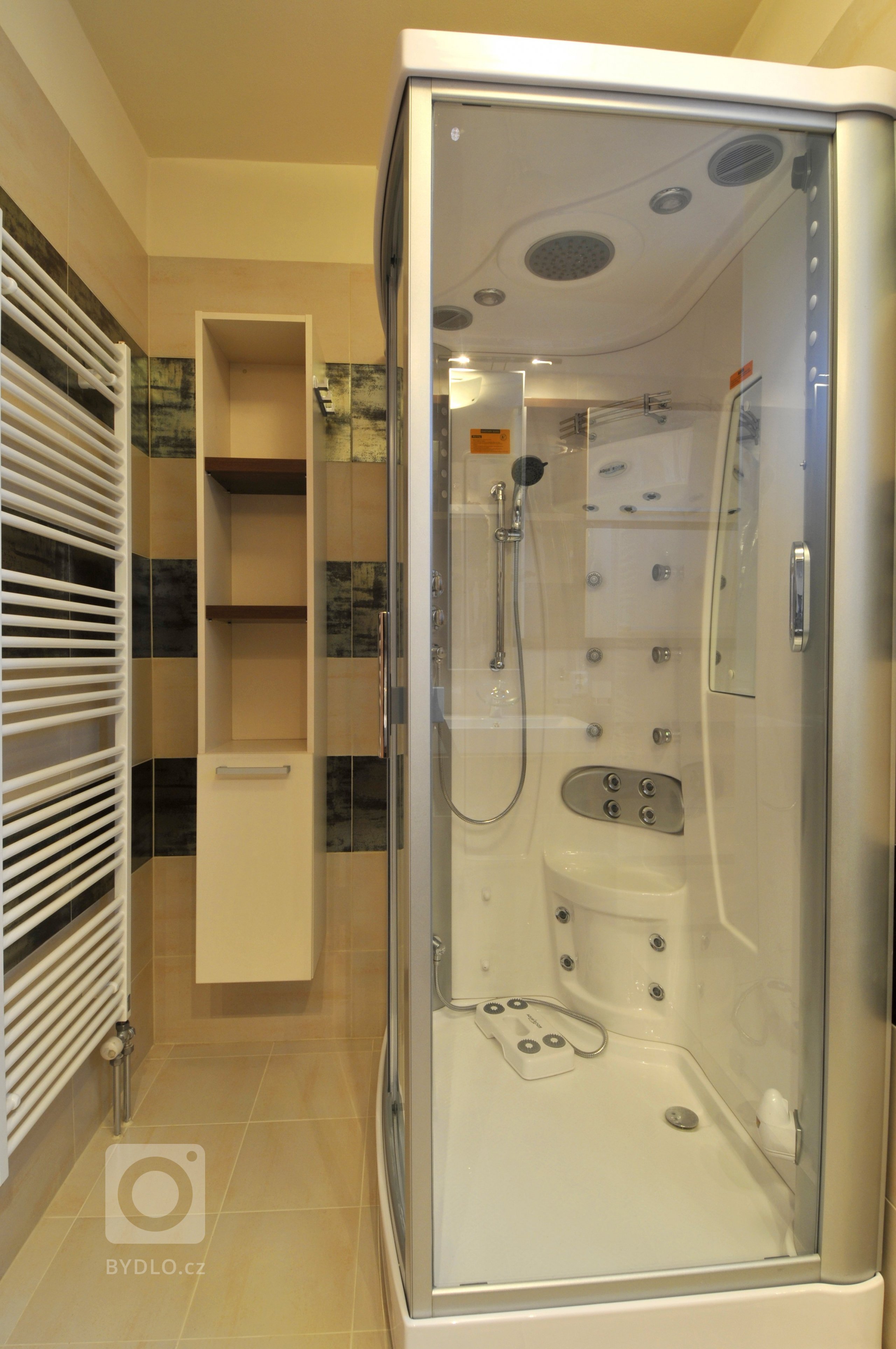 Byt ve kterém nezůstal kámen na kameni. Majitel koupil byt v polyfunkčním domě jako poslední volný, protože neměl dobrou dispozici a lidem se to nelíbilo.…