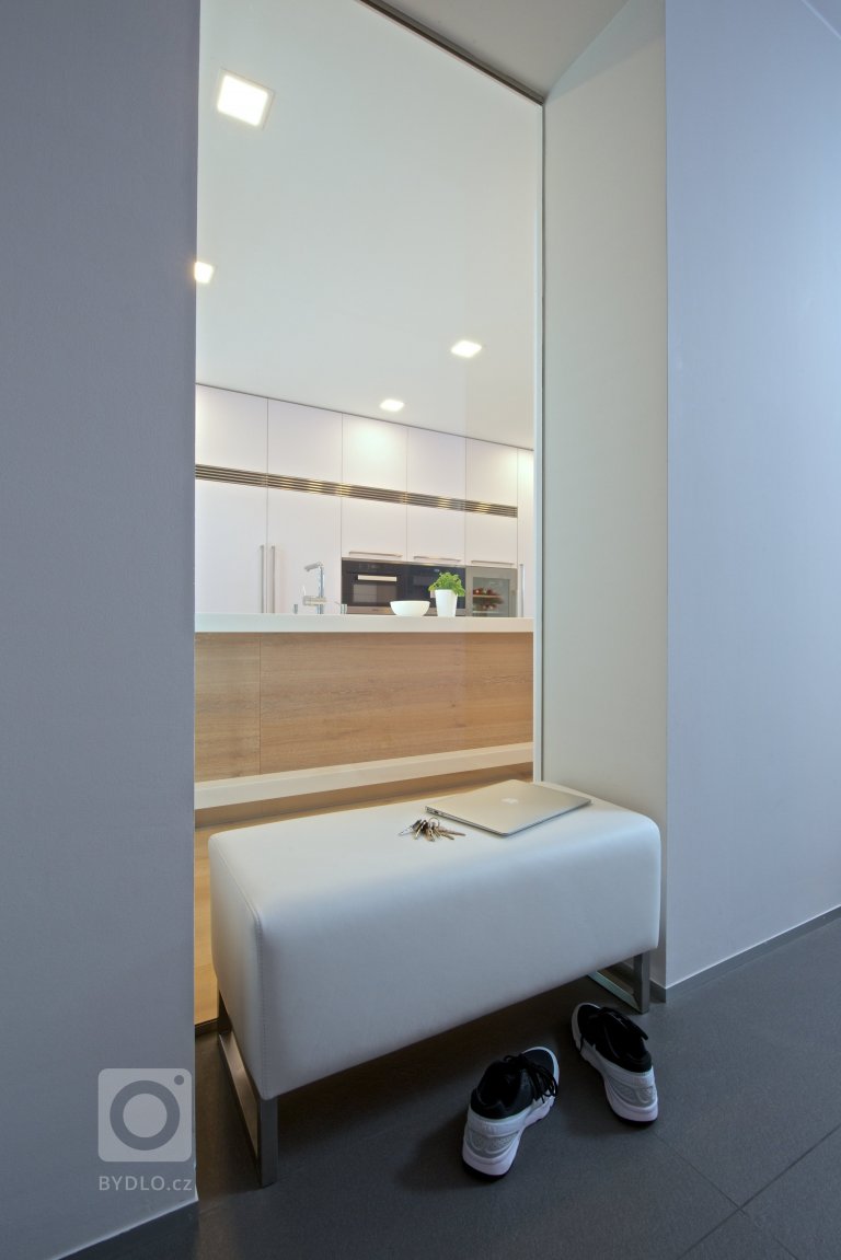 add picture to album