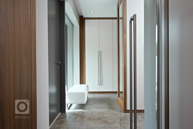 add picture to album