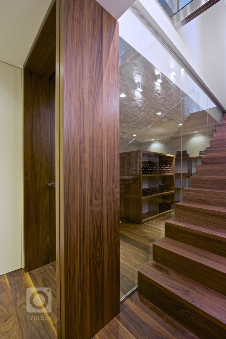 add picture to album