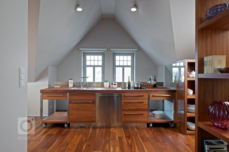 add picture to album