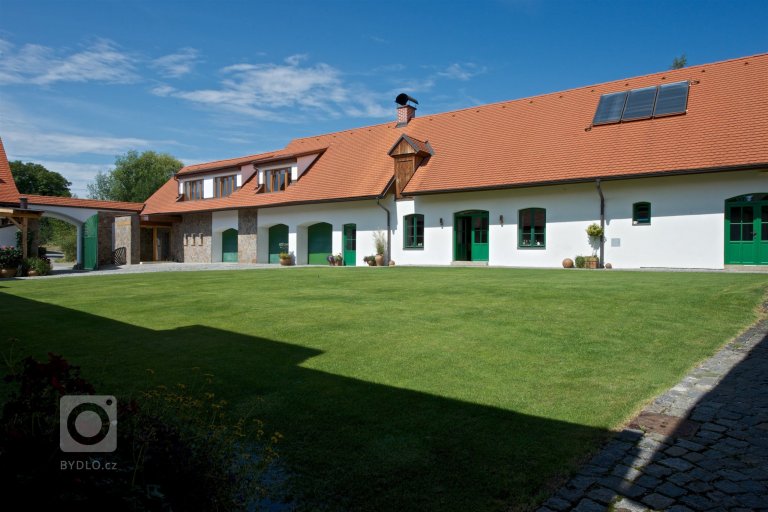 add picture to album