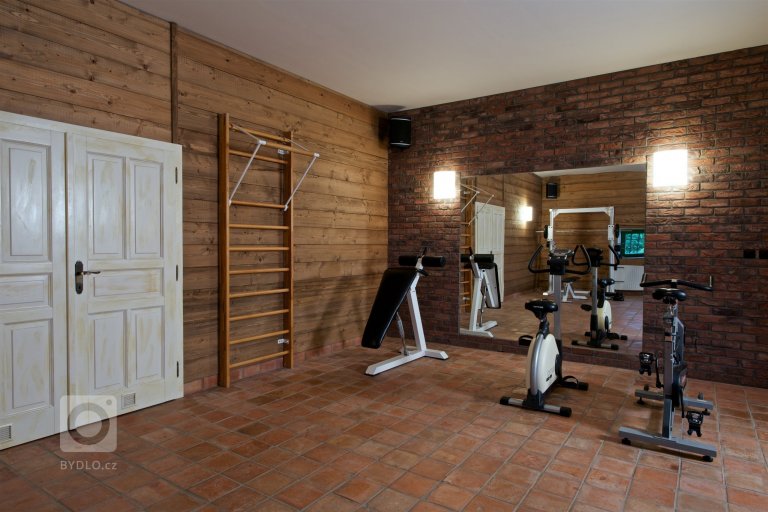 add picture to album