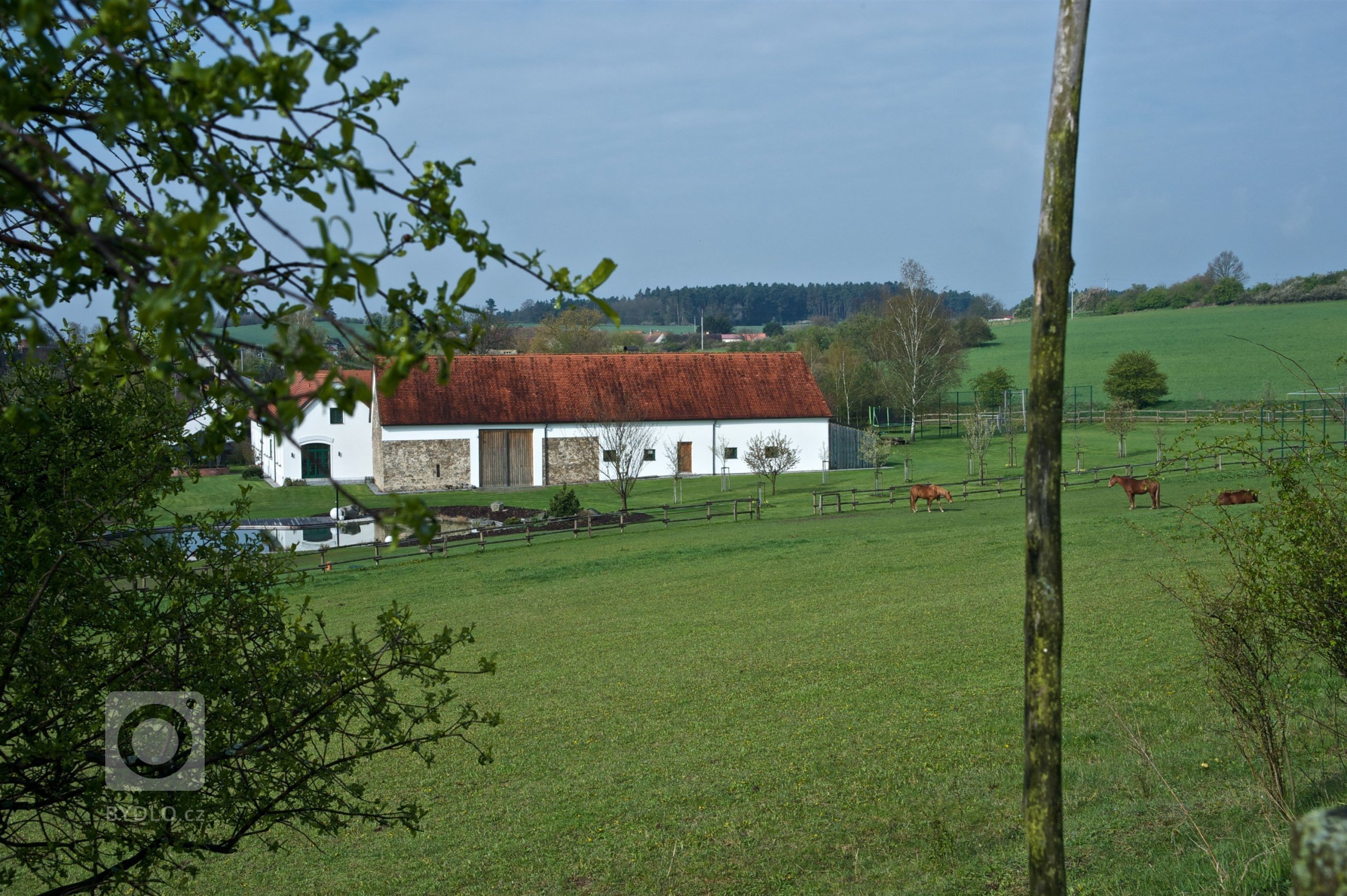Historie tohoto statku u Písku sahá hluboko do minulosti a je nádherným příkladem, jak lze pečovat o rodinnou tradici.&nbsp;Dnes už byste neuvěřili, že tohle…