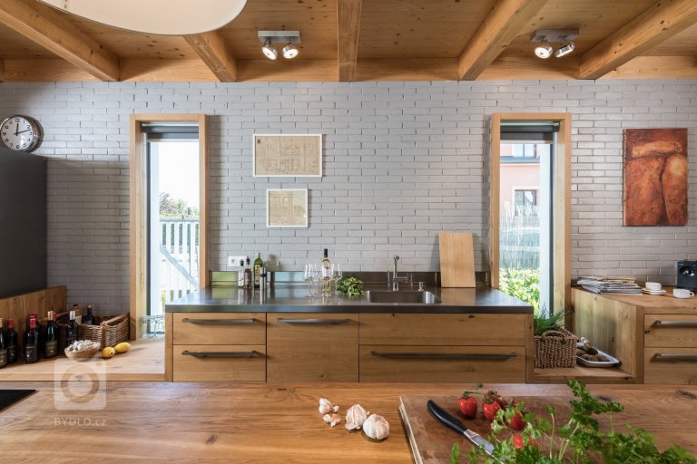 add picture to album