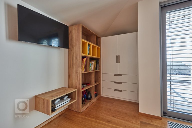 add picture to album