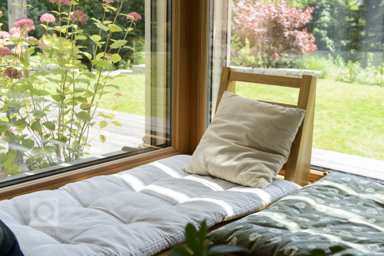 add picture to album