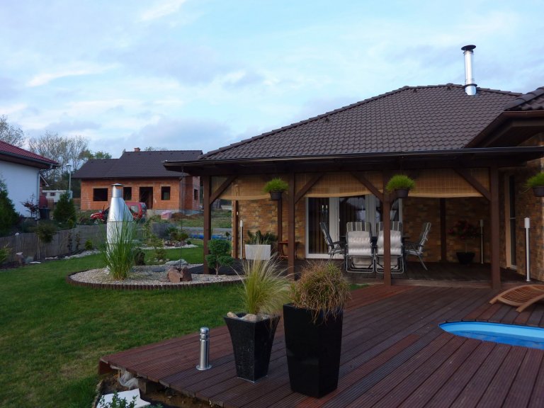 Bungalov&nbsp;MS 07&nbsp;postavený na rovinatém pozemku má dispozici 4+kk + garáž a jeho užitná plocha včetně garáže činí 126 m2. Typ MS 07 je větší dům s&nbsp…