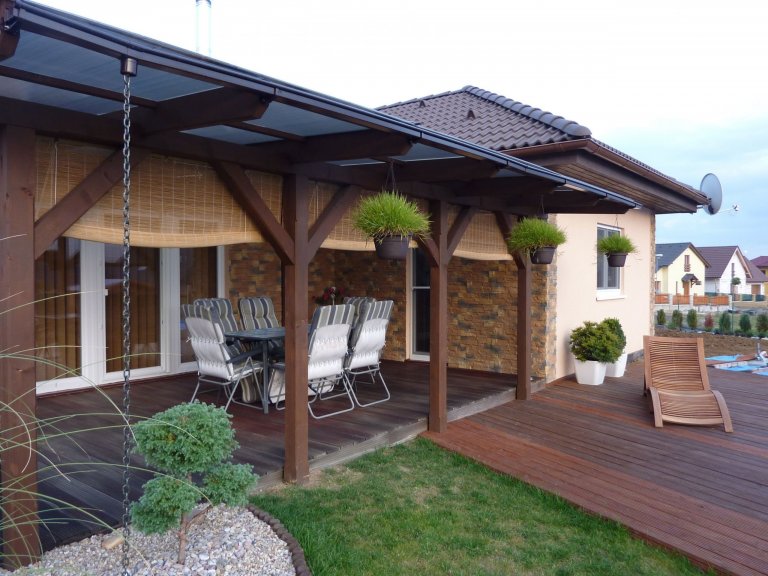 Bungalov&nbsp;MS 07&nbsp;postavený na rovinatém pozemku má dispozici 4+kk + garáž a jeho užitná plocha včetně garáže činí 126 m2. Typ MS 07 je větší dům s&nbsp…