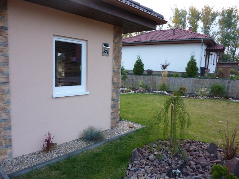 Bungalov&nbsp;MS 07&nbsp;postavený na rovinatém pozemku má dispozici 4+kk + garáž a jeho užitná plocha včetně garáže činí 126 m2. Typ MS 07 je větší dům s&nbsp…