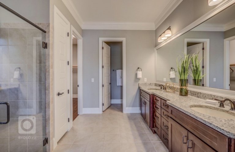 add picture to album