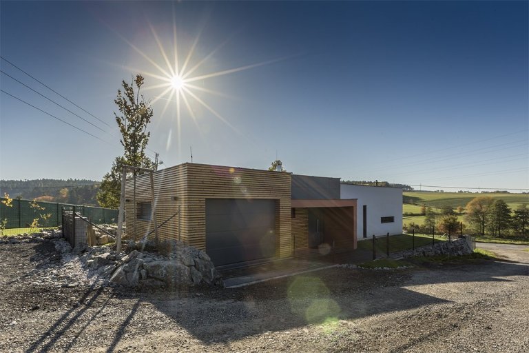 Typová dřevostavba o rozloze 150 m2. U většiny našich staveb doporučujeme založení stavby na základových patkách (samozřejmě z ekonomických důvodů), ovšem u…
