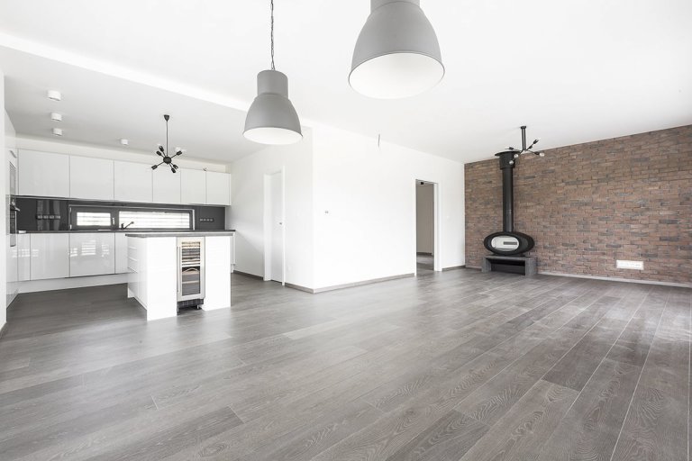 Typová dřevostavba o rozloze 150 m2. U většiny našich staveb doporučujeme založení stavby na základových patkách (samozřejmě z ekonomických důvodů), ovšem u…