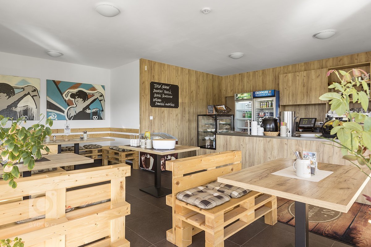 Designově velmi zajímavá dřevostavba restaurace byla vystavěna naší firmou v druhé polovině roku 2017. Slouží jako občerstvení u jedné z jamek na golfovém…