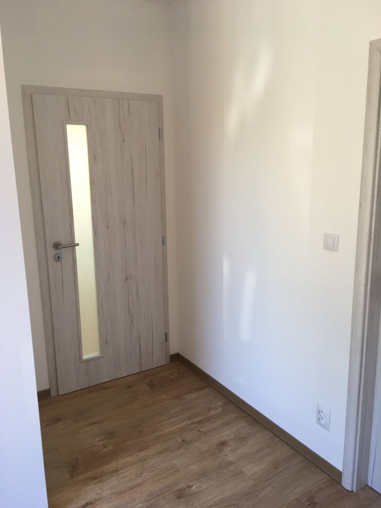 Právě jsme dokončili v Hrádku u Rokycan dřevostavbu o zastavěné ploše 50m2, která vznikla kombinací návrhu projektanta a požadavků majitelů. Stavba je dalším z…