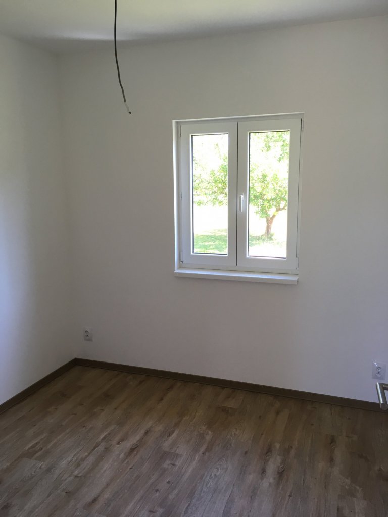 Právě jsme dokončili v Hrádku u Rokycan dřevostavbu o zastavěné ploše 50m2, která vznikla kombinací návrhu projektanta a požadavků majitelů. Stavba je dalším z…