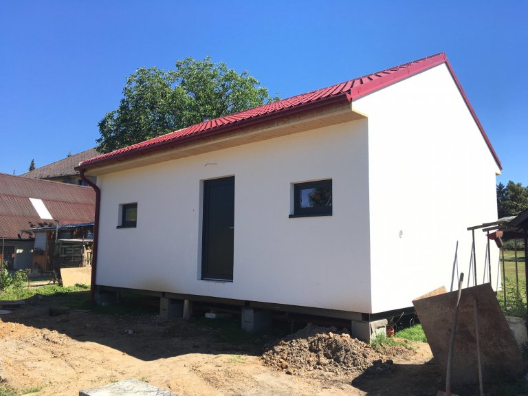 Právě jsme dokončili v Hrádku u Rokycan dřevostavbu o zastavěné ploše 50m2, která vznikla kombinací návrhu projektanta a požadavků majitelů. Stavba je dalším z…