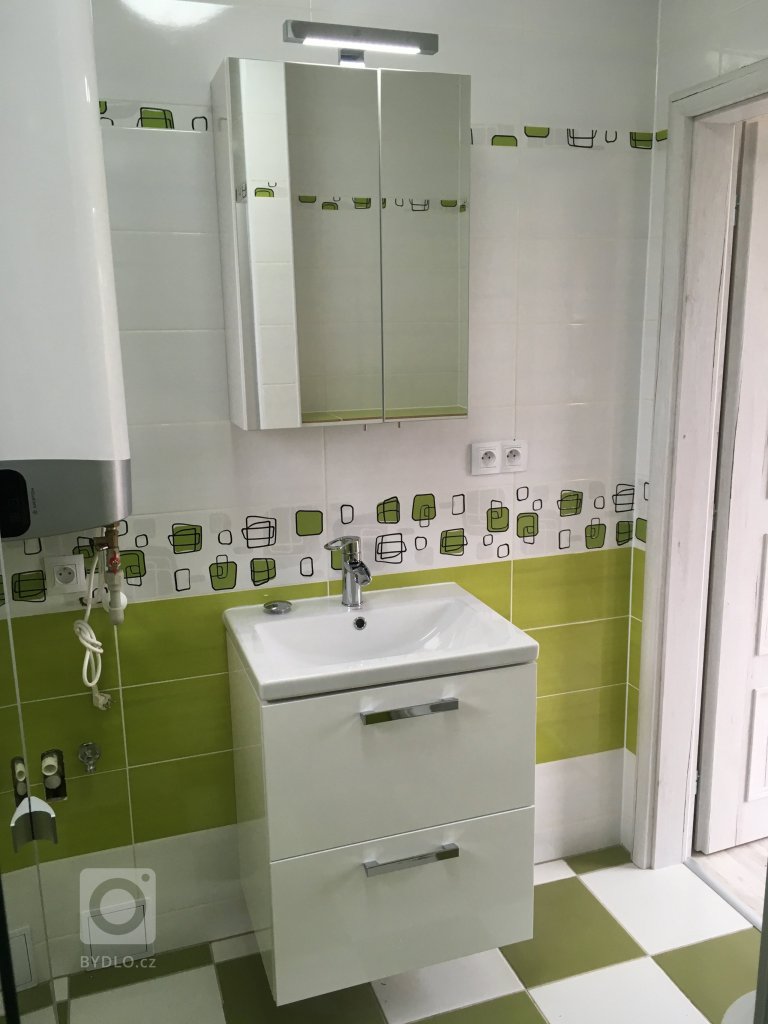 add picture to album