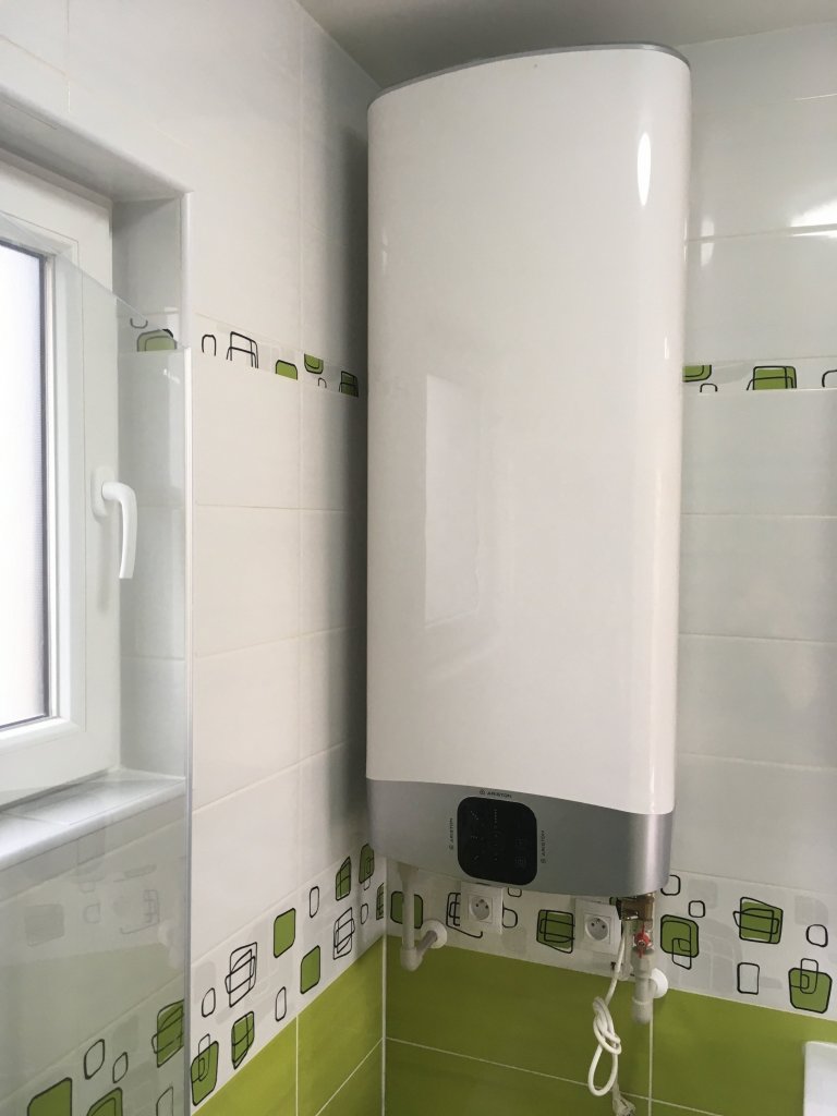 Další z&nbsp;dokončených dřevostaveb v&nbsp;roce 2018 byla typová EASY 48 prodloužená na 13m s&nbsp;doplňkovou EASY 24 ve středních Čechách. Na oba domečky…