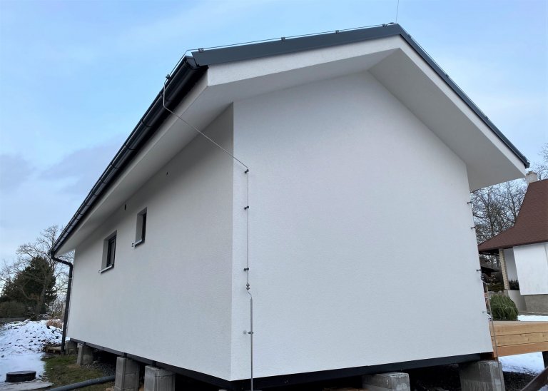 V&nbsp;Plzni - Radobyčicích jsme stavěli naší druhou dřevostavbu v této lokalitě. Po celkem (i díky COVID-u) zdlouhavém stavebním řízení a povolování ČOV…