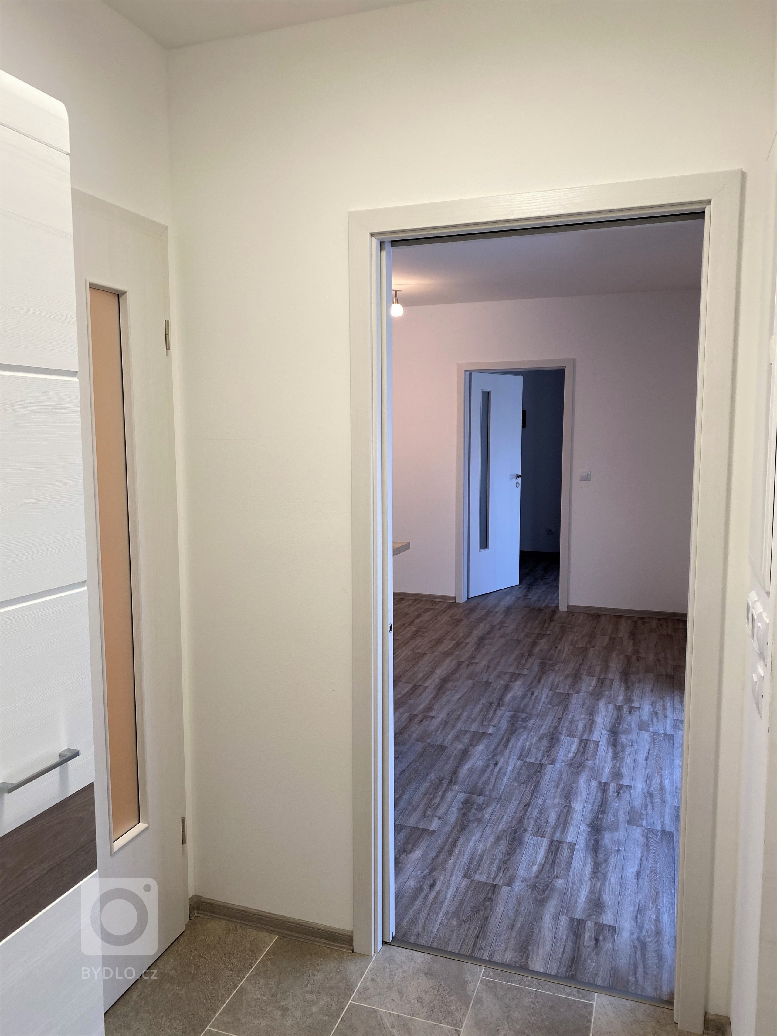 V&nbsp;Plzni - Radobyčicích jsme stavěli naší druhou dřevostavbu v této lokalitě. Po celkem (i díky COVID-u) zdlouhavém stavebním řízení a povolování ČOV…