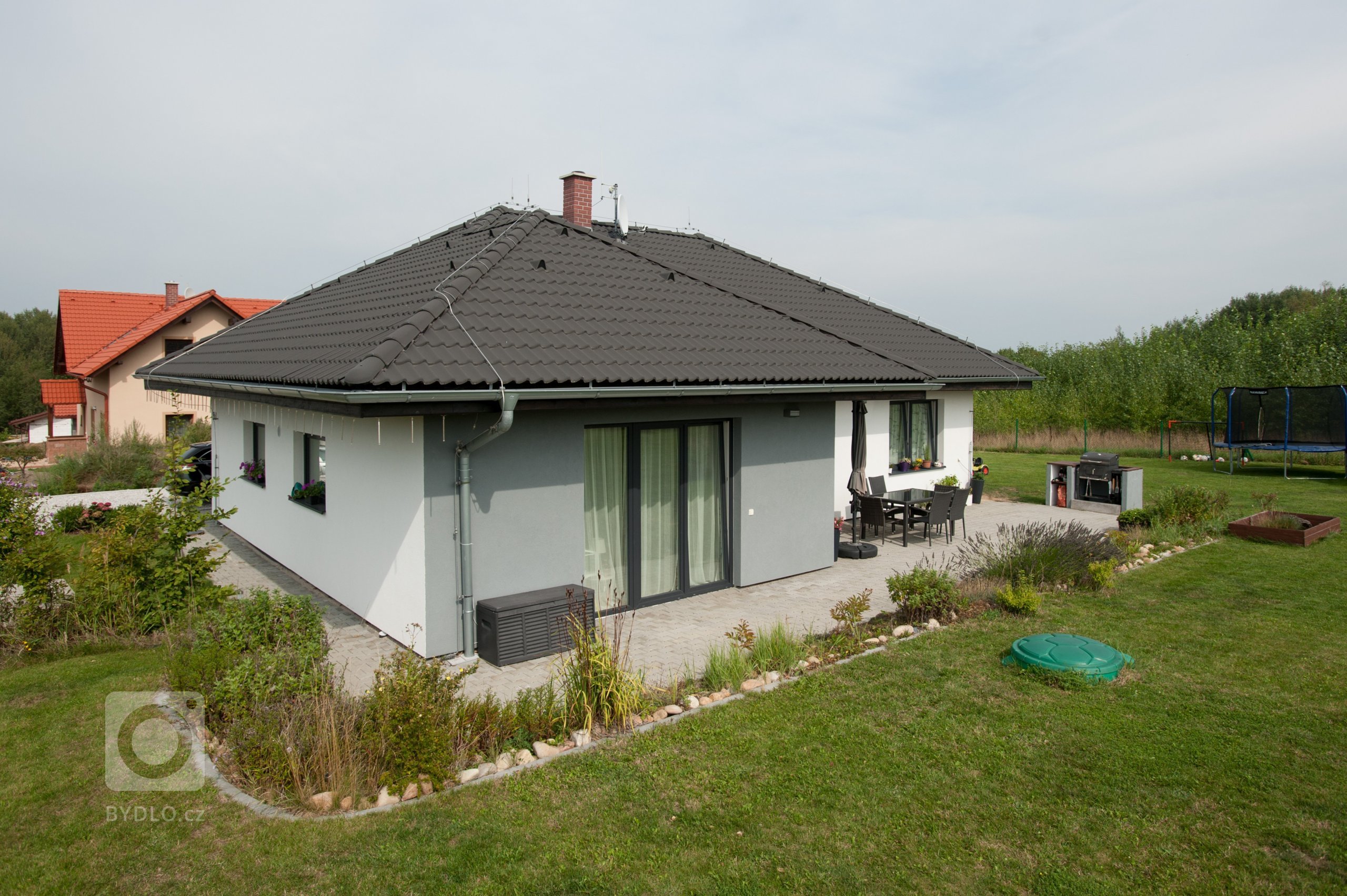 Lucie 27

Dům Lucie 27 ocení zejména mladé páry, které plánují jedno či dvě děti. Stejně tak poslouží starším manželům, kteří chtějí ubytovat občasné…