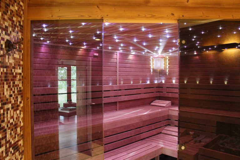 Domácí wellness se stále častěji stává součástí našich architektonických návrhů rodinných domů a pomáhá jejich majitelům nasbírat zpět ztracené síly spojené se…