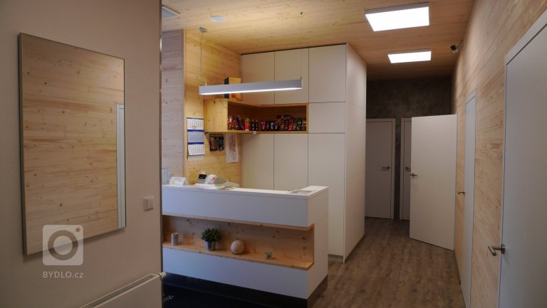 add picture to album