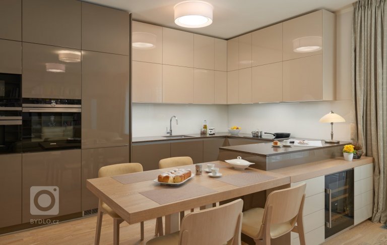 add picture to album