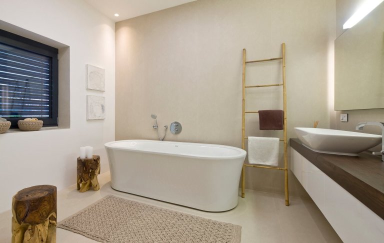 Moderní víceúrovňový dům s interiérovým nábytkem HANÁK na míru.&nbsp;Tento dům je zařízen zcela dle našeho Interior conceptu. Veškerý nábytek včetně dveří je…
