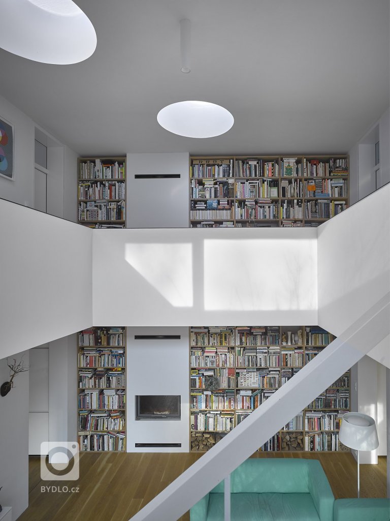 add picture to album