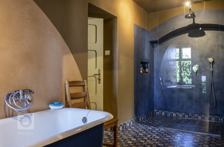 add picture to album