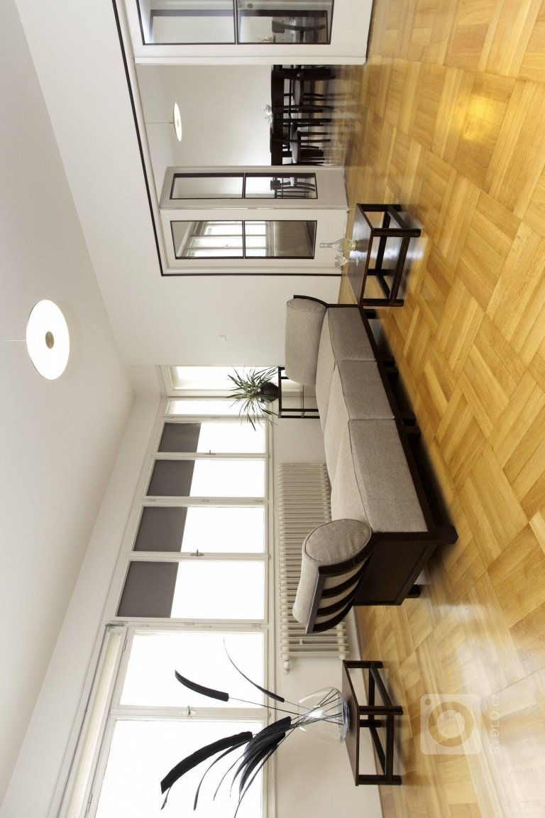 Spojení moderní technologie s&nbsp;retro designem&nbsp;dodává kuchyňskému&nbsp;prostoru pocit útulného domova. Kuchyně&nbsp;je důležitým&nbsp;místem střetávání…