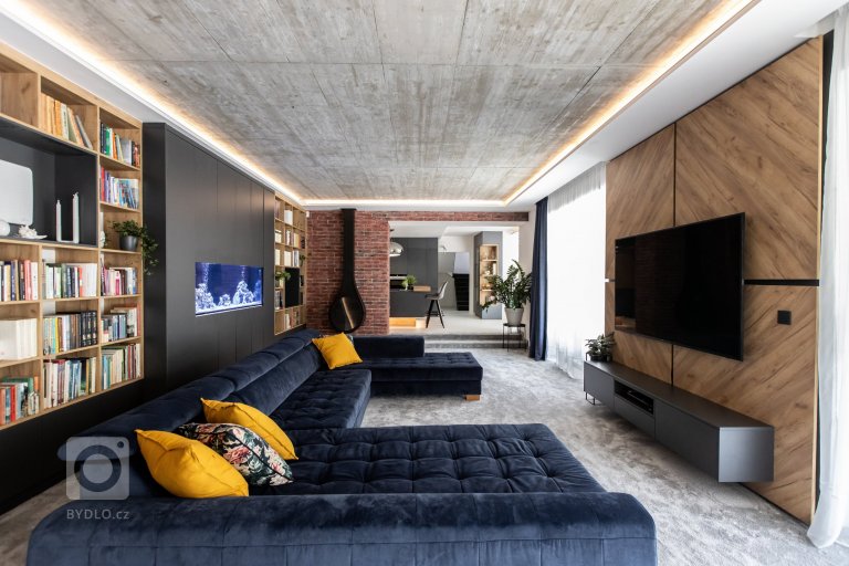 add picture to album