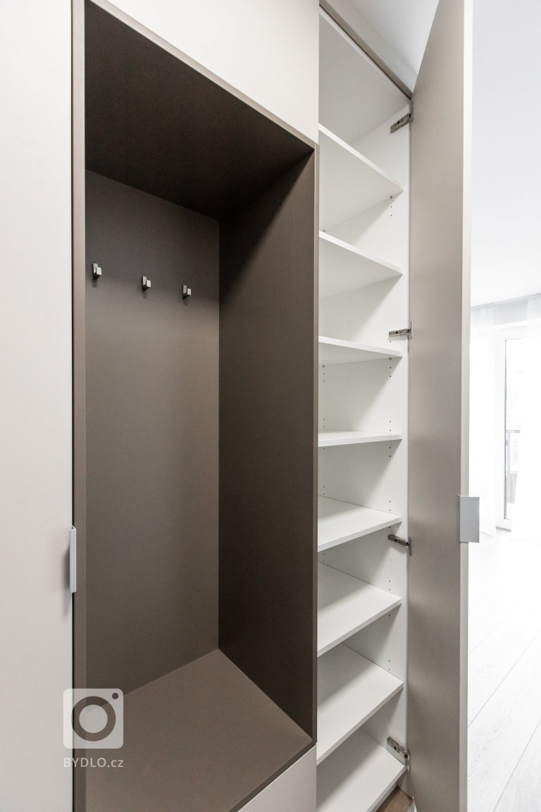 add picture to album