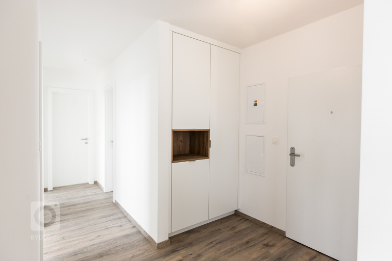 add picture to album