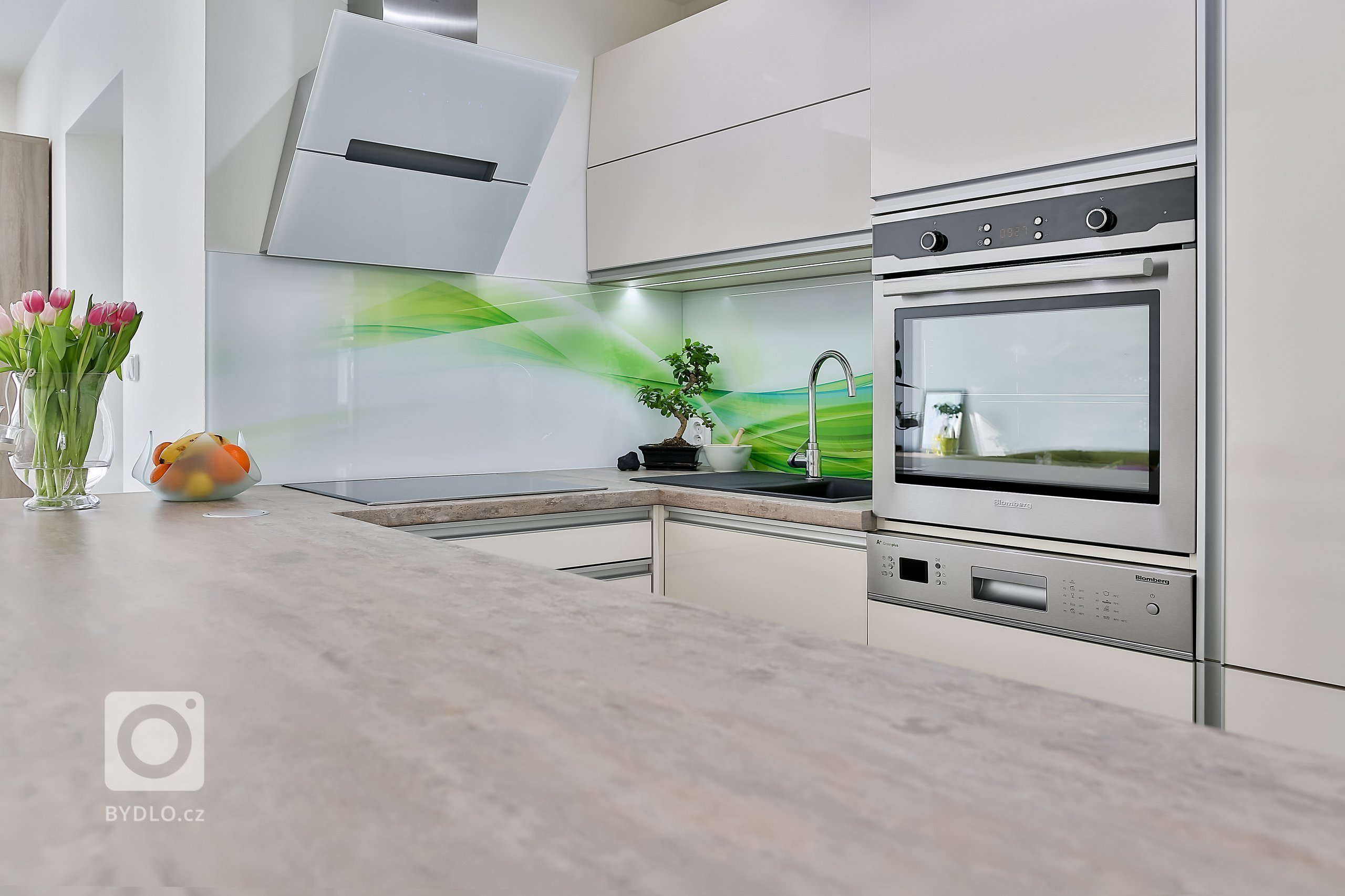 Moderní kuchyně v novostavbě