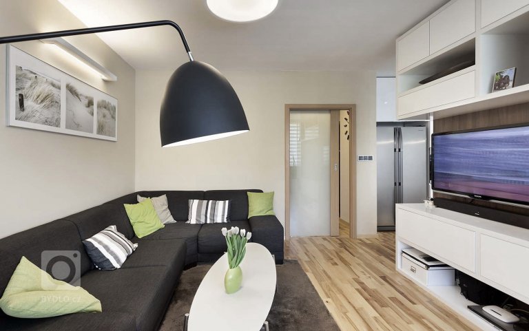 add picture to album