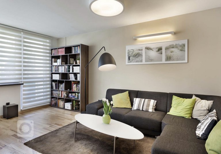 add picture to album