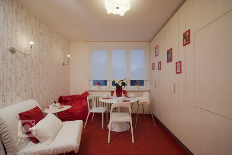 add picture to album