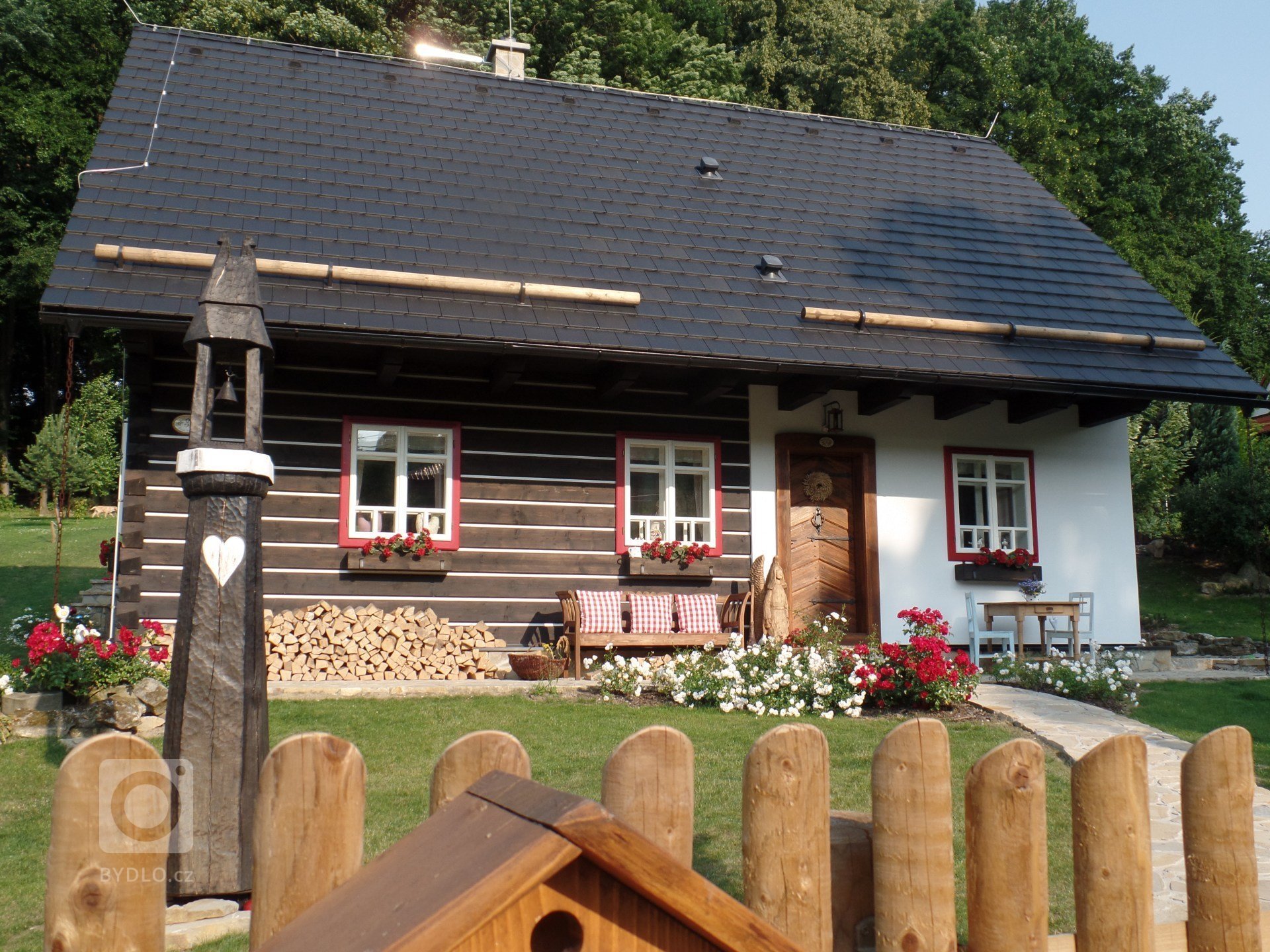 Chaloupka kde se zastavil čas, vrátí Vás o několik desetiletí zpět.
