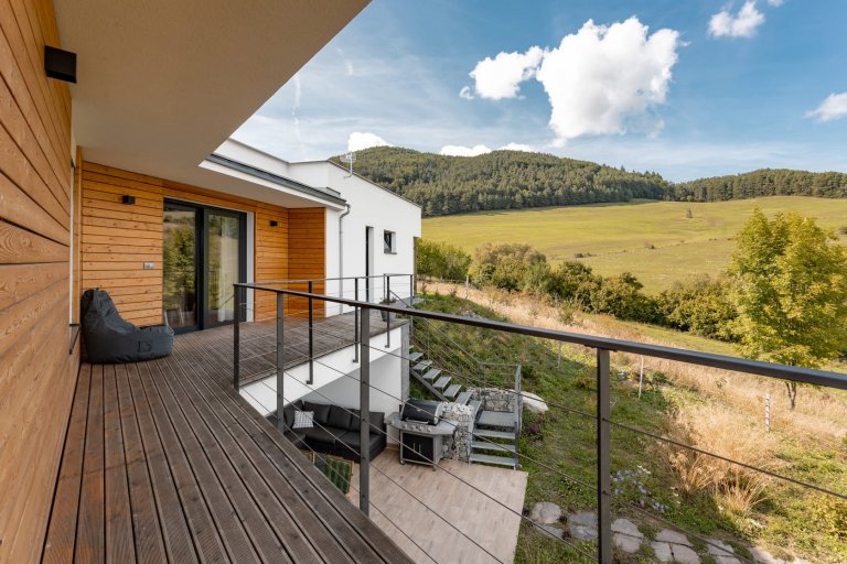 Atypický dům v objetí přírody