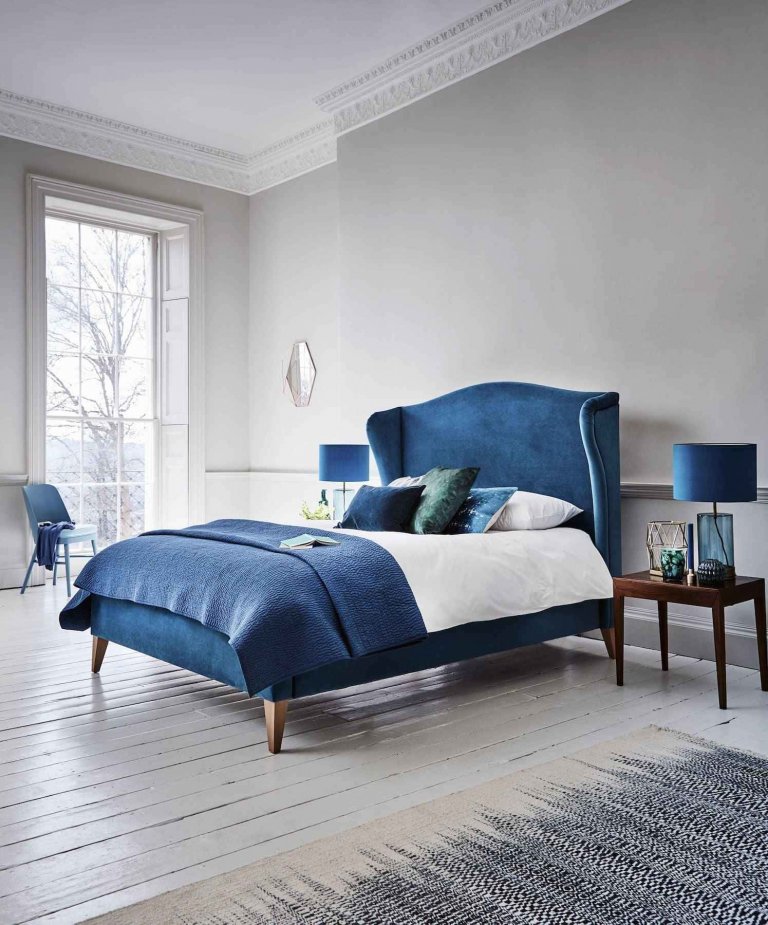Barvou roku 2020 - classic blue