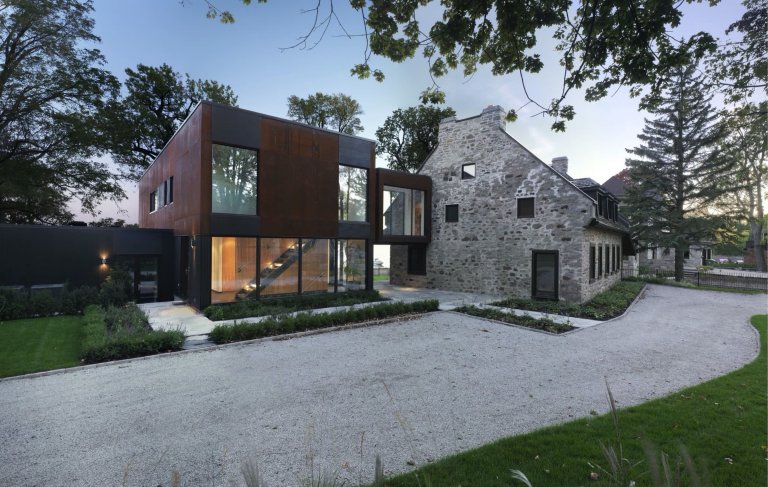 Bord-du-Lac House se stal útočištěm pro tři generace