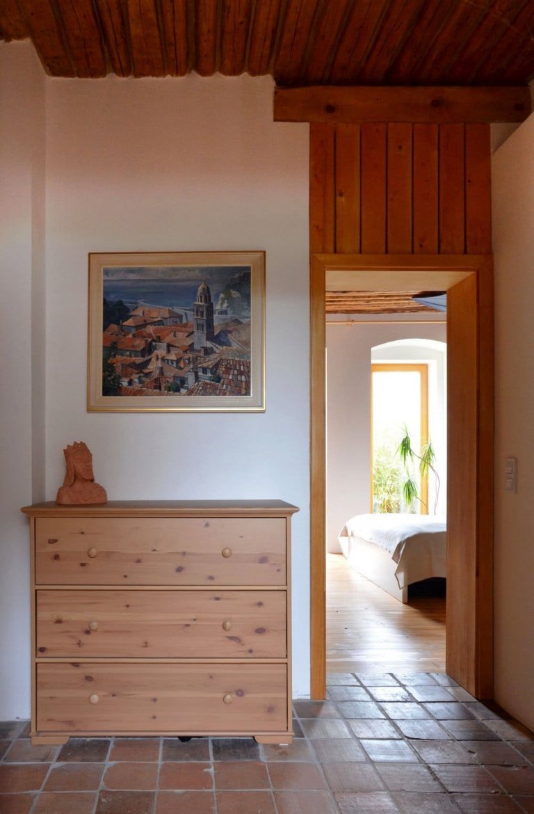 Domek s hornickou minulostí na úpatí Brd