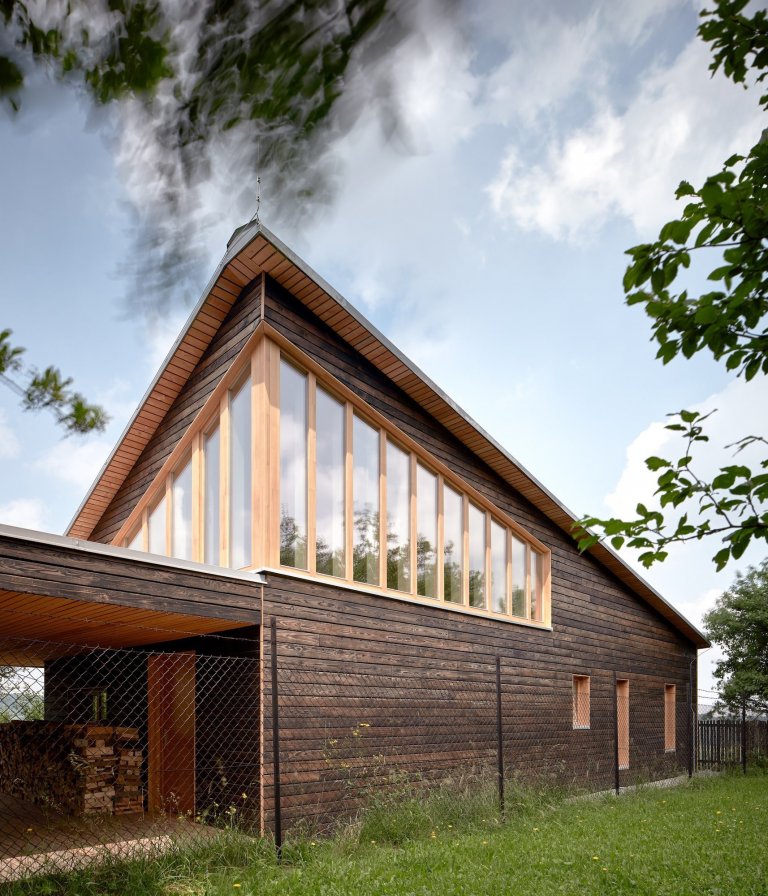 Dům inspirovaný valašskou architekturou