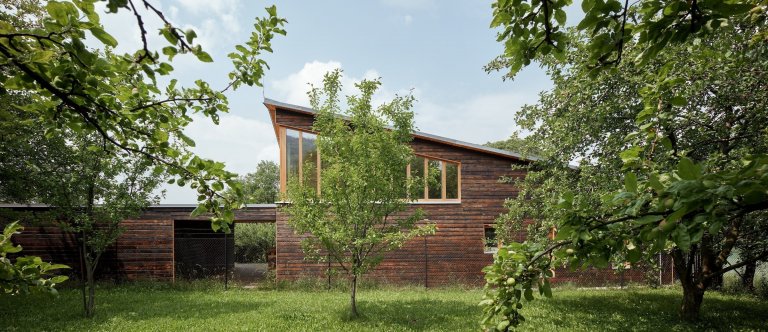 Dům inspirovaný valašskou architekturou