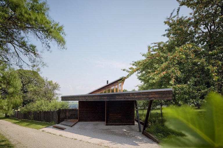 Dům inspirovaný valašskou architekturou