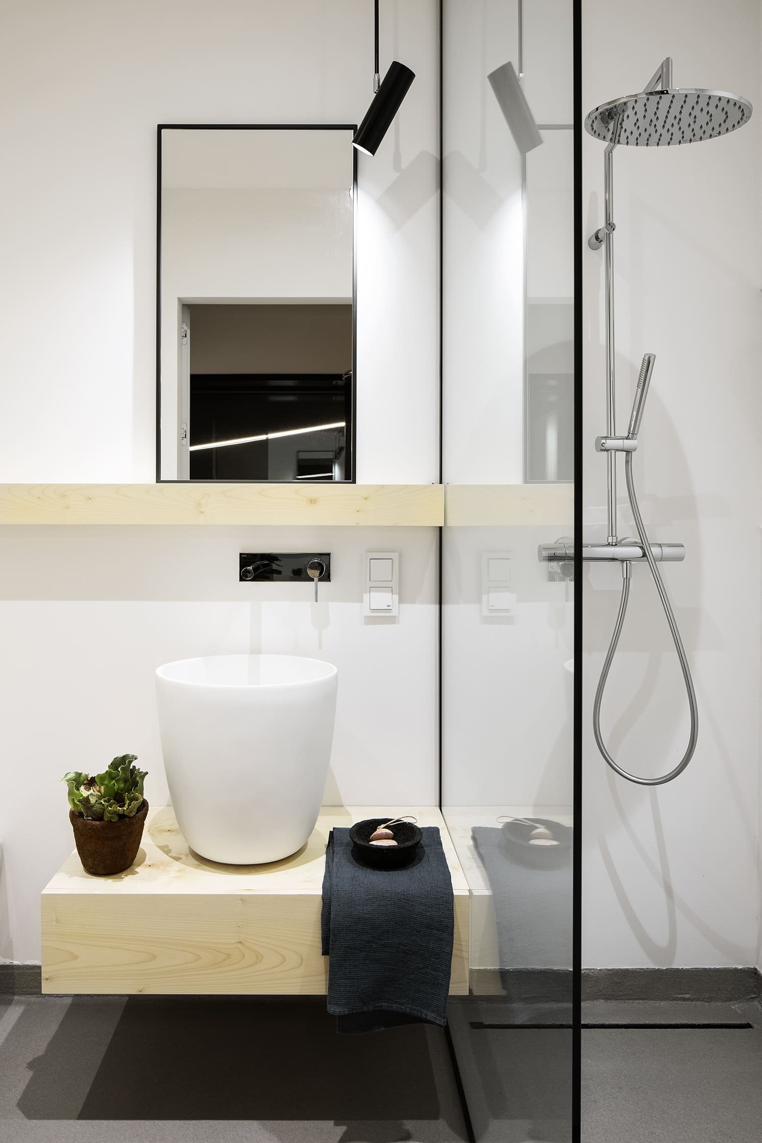 Dům mezi stromy, přesto v hlavním městě