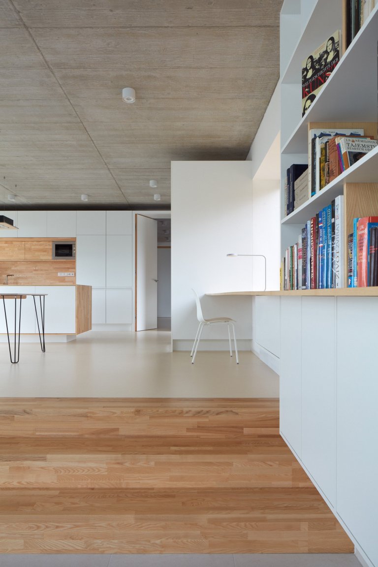 Dům ve svahu pro tři generace